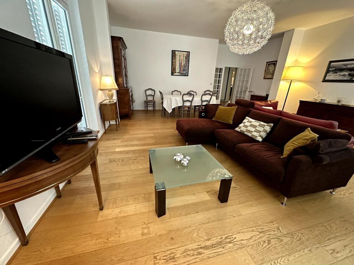 Appartement Le Grand Rockefeller Parvis De La Cathedrale De Reims